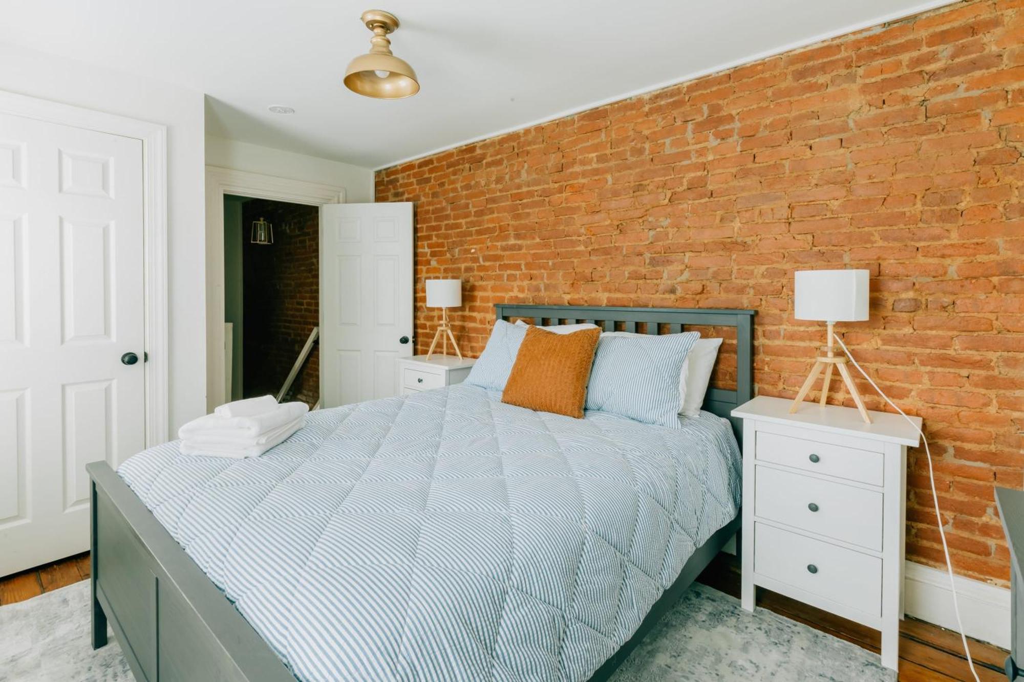 Сasa de vacaciones Getaway On Grant Heart Of Downtown With Parking *